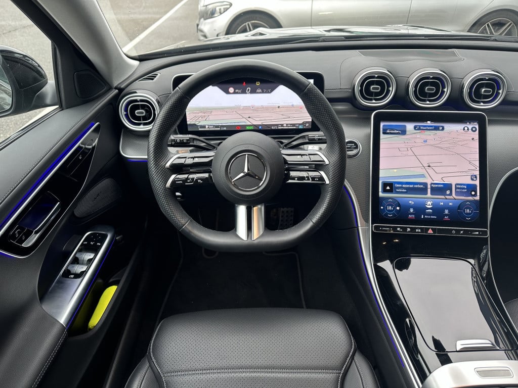 Mercedes-Benz C-Klasse estate 300 e amg line l distronic l mbux l stoelverw