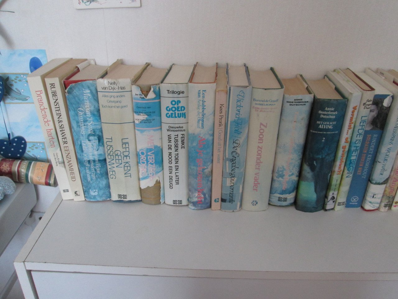 Een heleboel Streekromans 4 - 5 bananendozen vol
