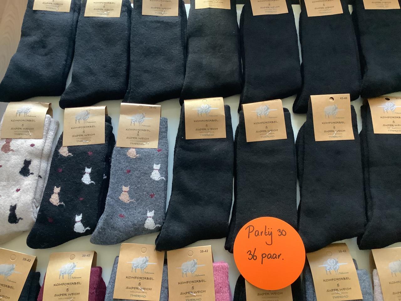 Partij warme wollen sokken. ( partij 30)
