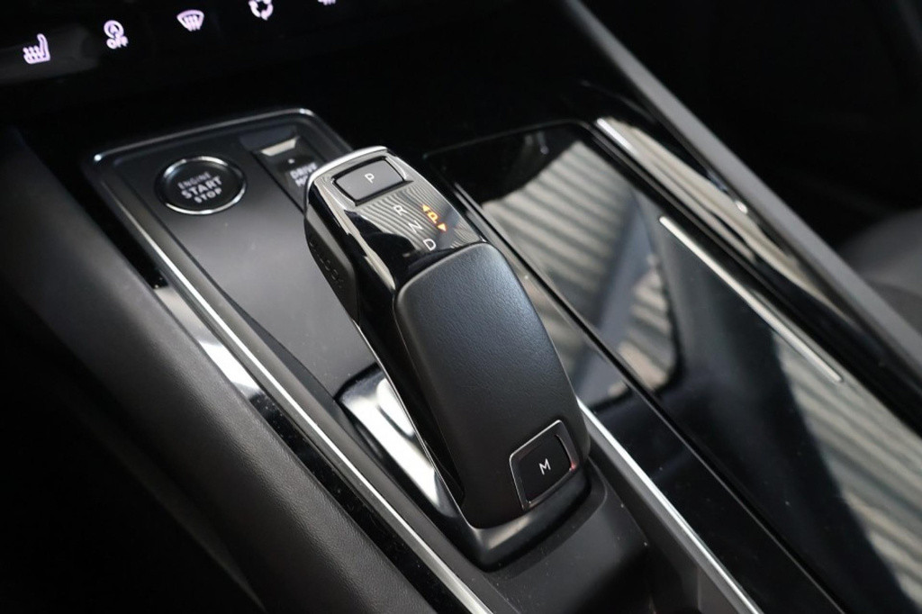 Peugeot 508 allure 130 automaat pack business nav/clim/cam