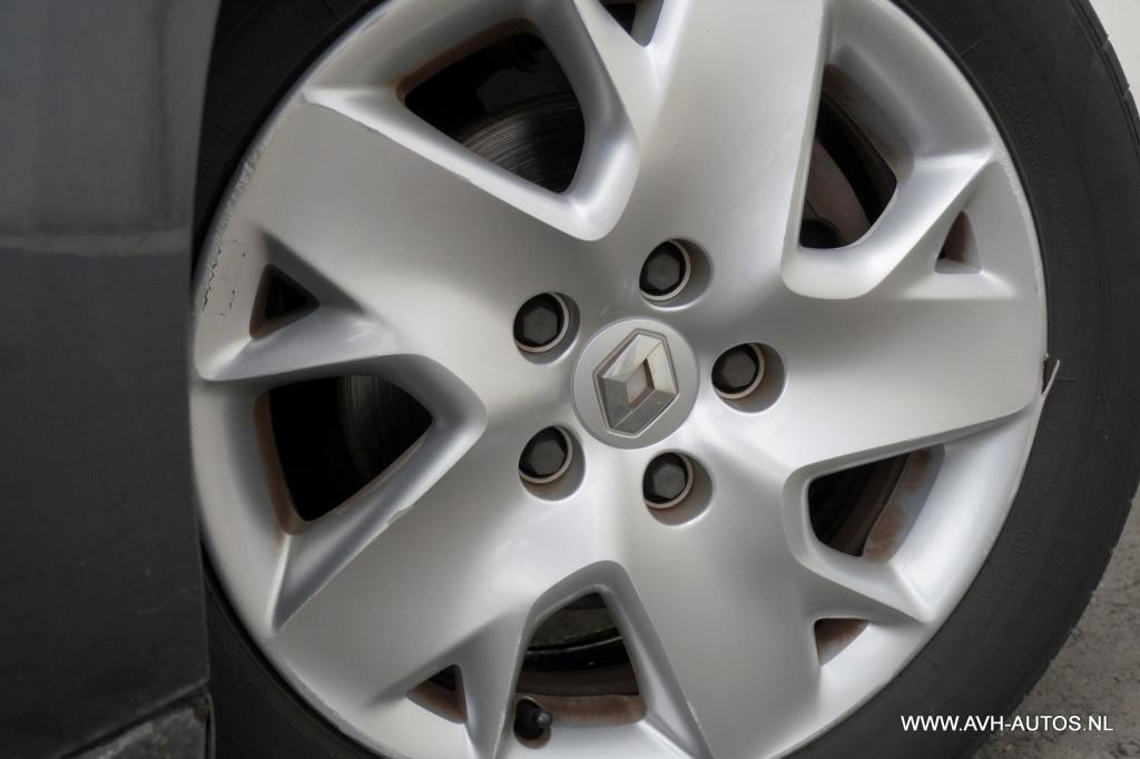 Renault Megane 1.6 parisienne