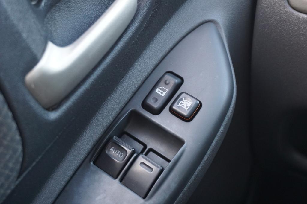 Toyota Yaris 1.0 vvt-i airco / elektr. ramen / apk t/m 06-2027