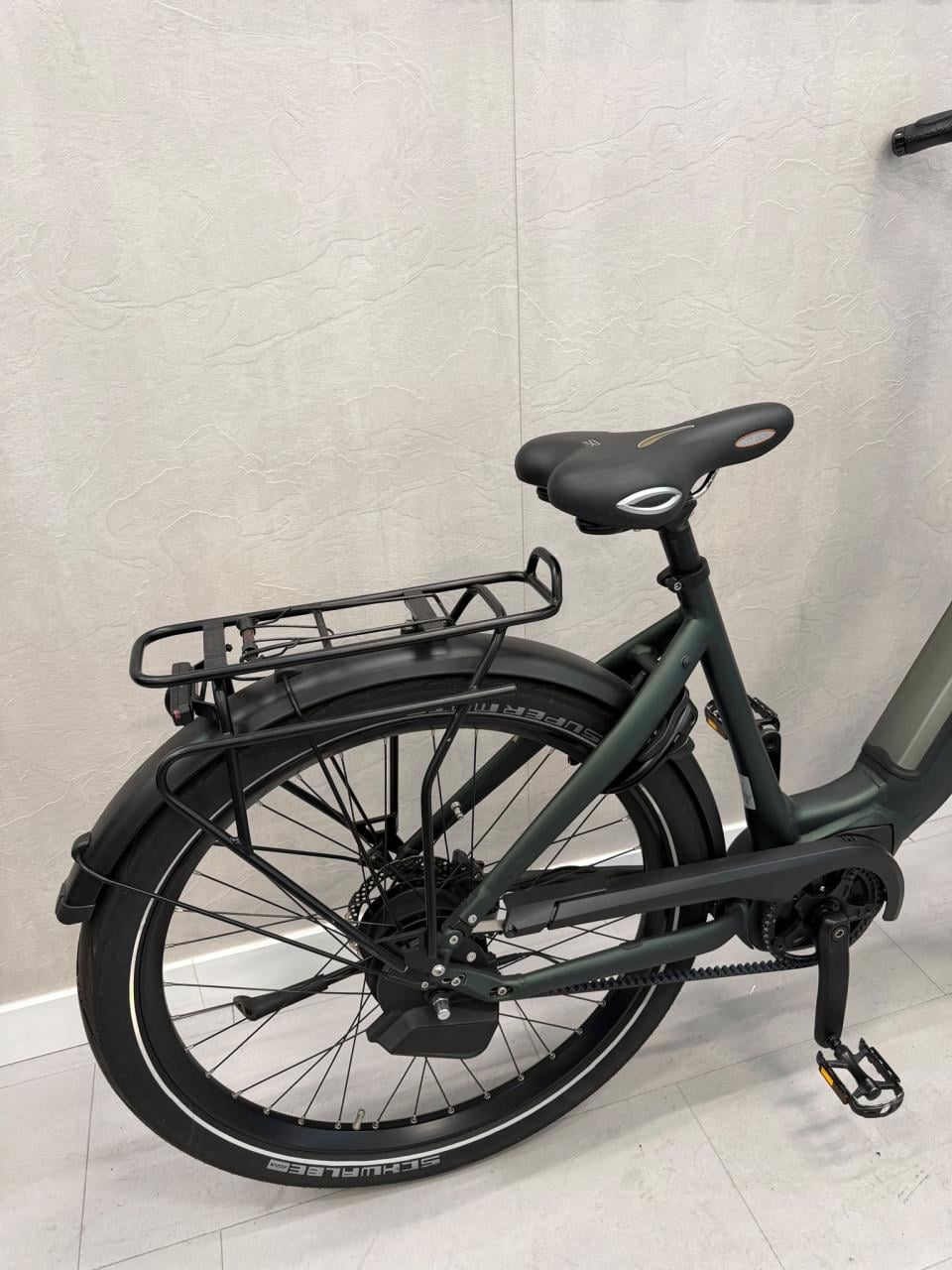 Velo de Ville Bosch Active Line Plus 50CM 7665KM 625WH Belt