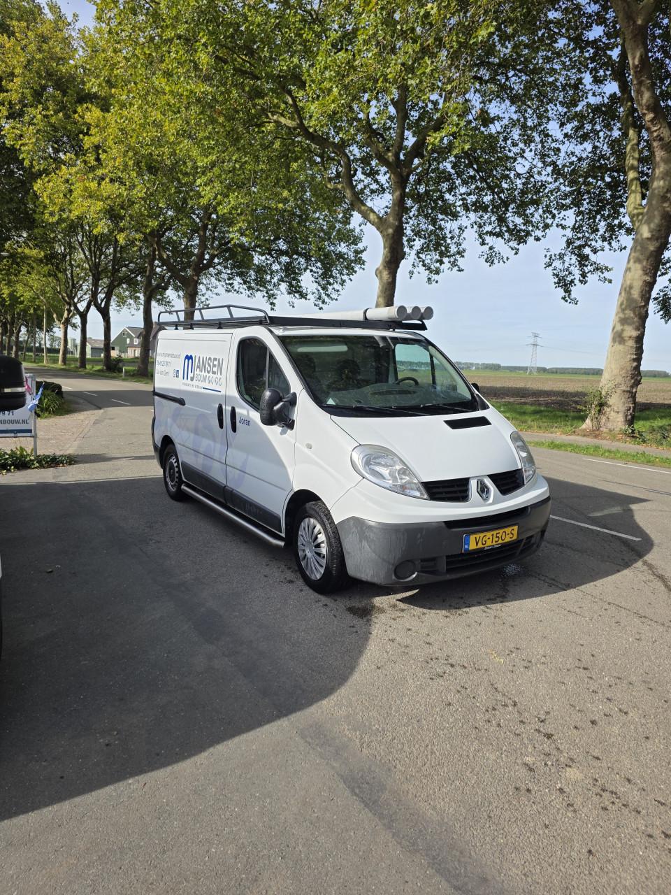 Renault Trafic 2.0 2013 lage km stand