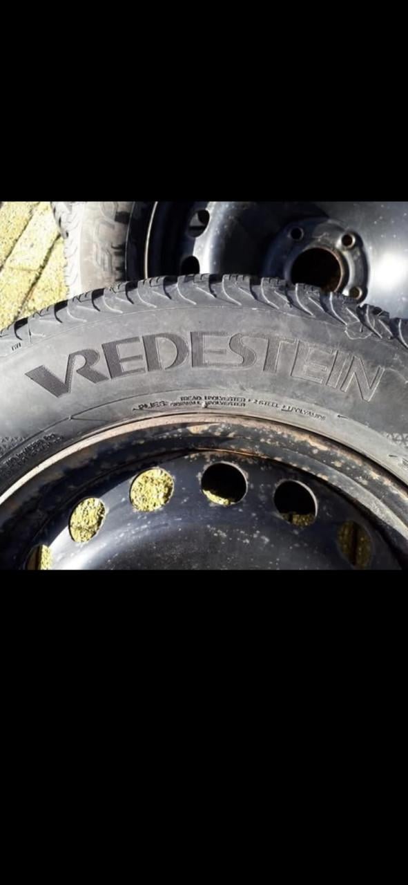 Winterbanden 205-60-R16