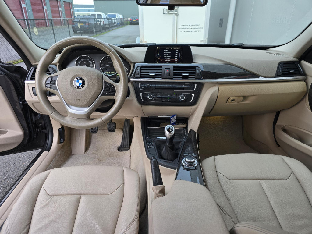 BMW 3-serie 320i efficientdynamics edition business