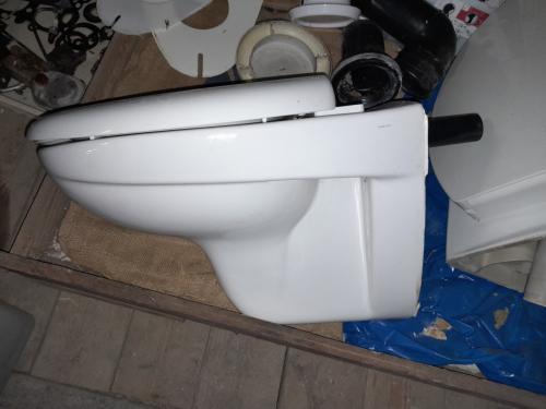 Wandcloset potten en overig matariaal