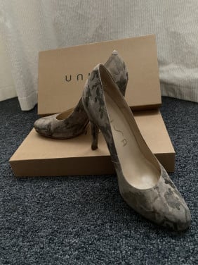 Unisa damespump