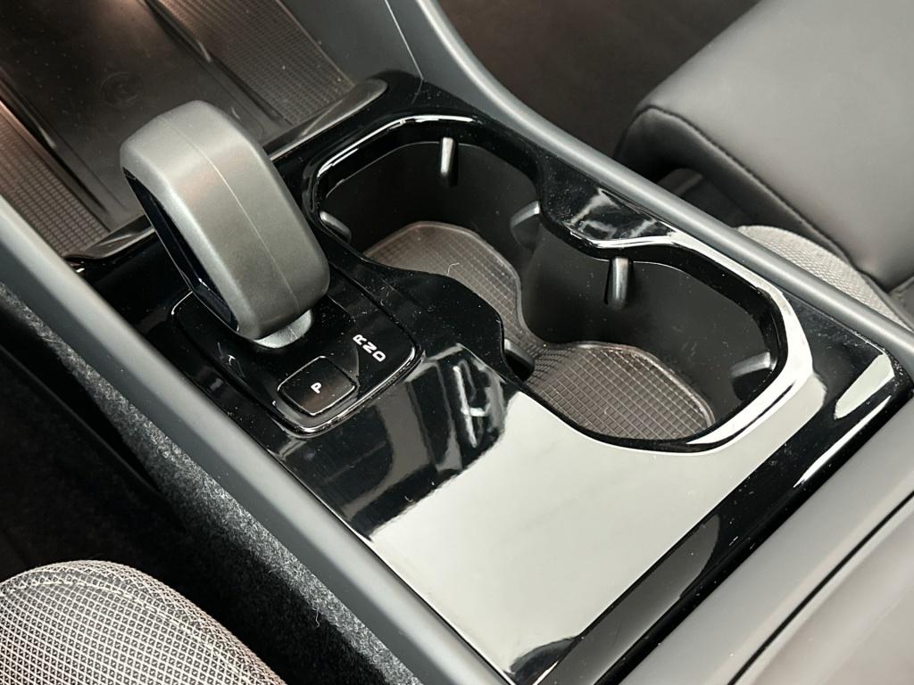 Volvo Ec40 extended range plus dark