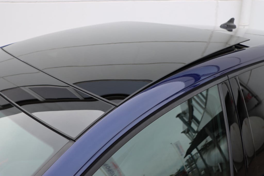 Volkswagen Golf 1.5 etsi r-line