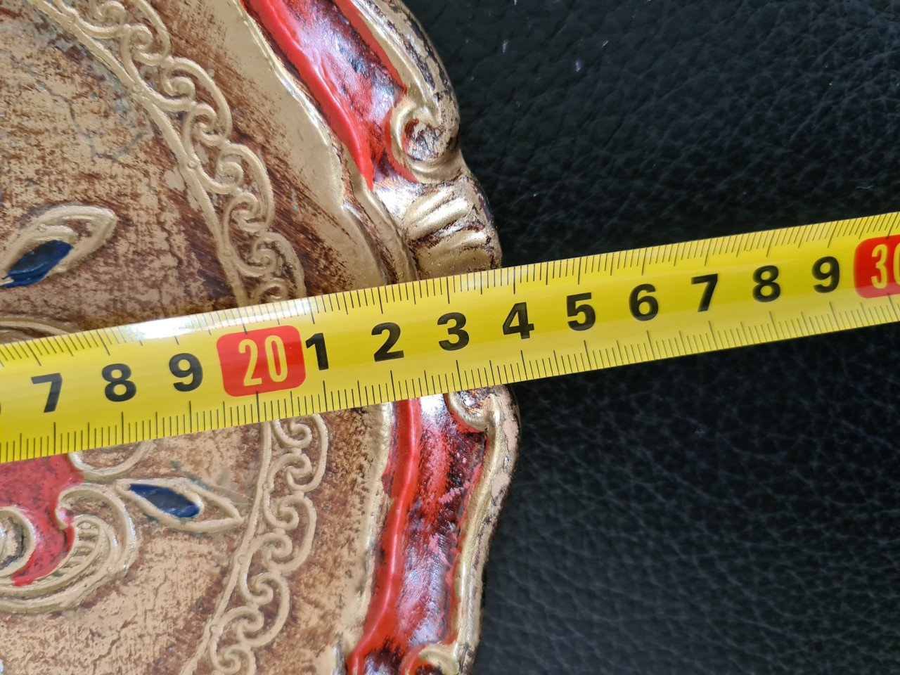 Oud rond goud / rood dienblad diameter 24 cm