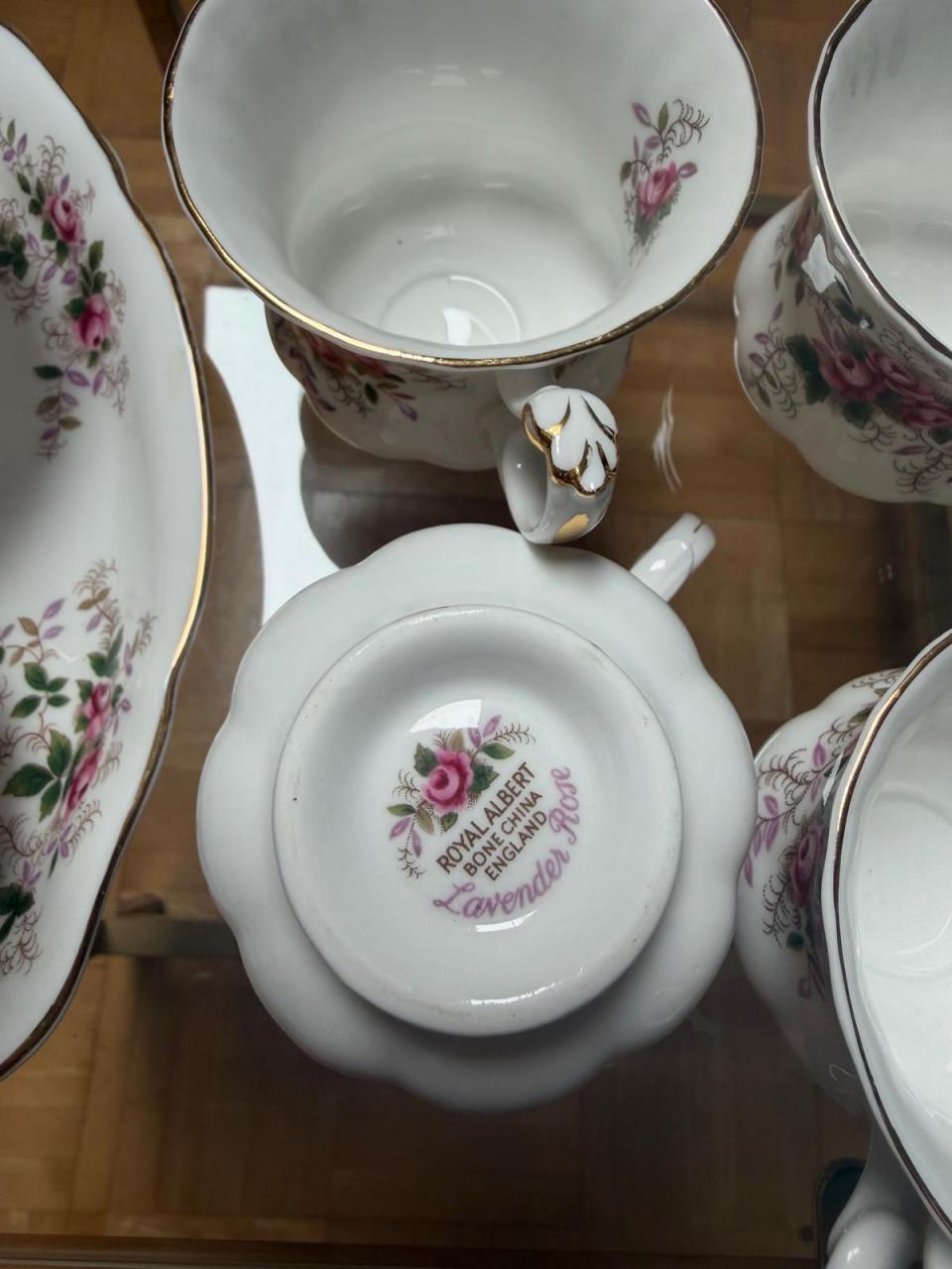 Royal Albert Servies, Lavender Rose
