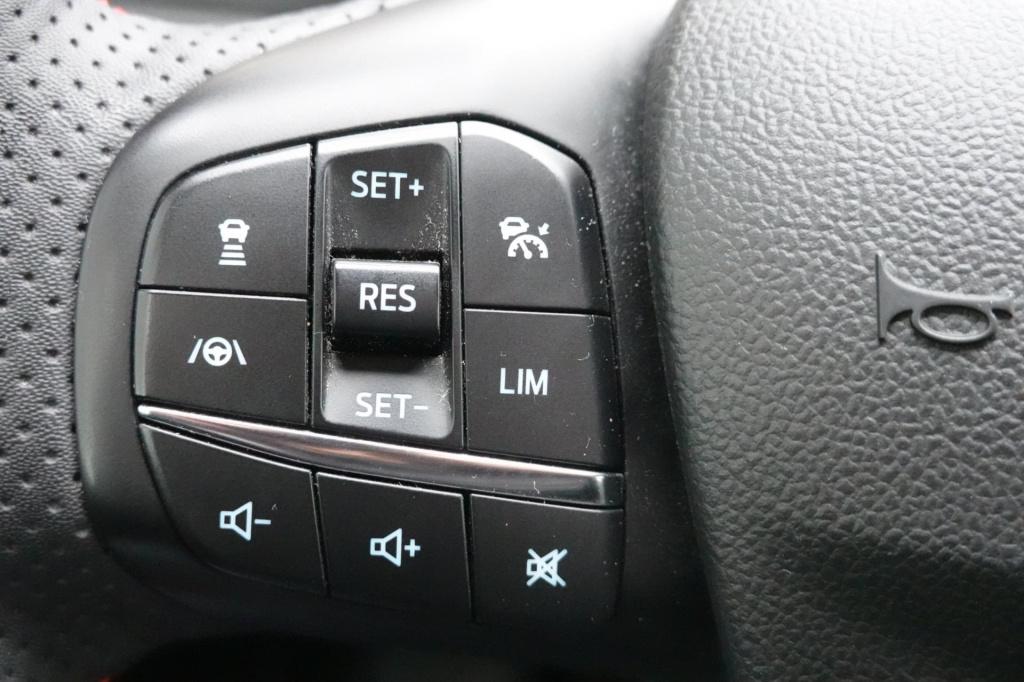 Ford Kuga 2.5 phev st-line x