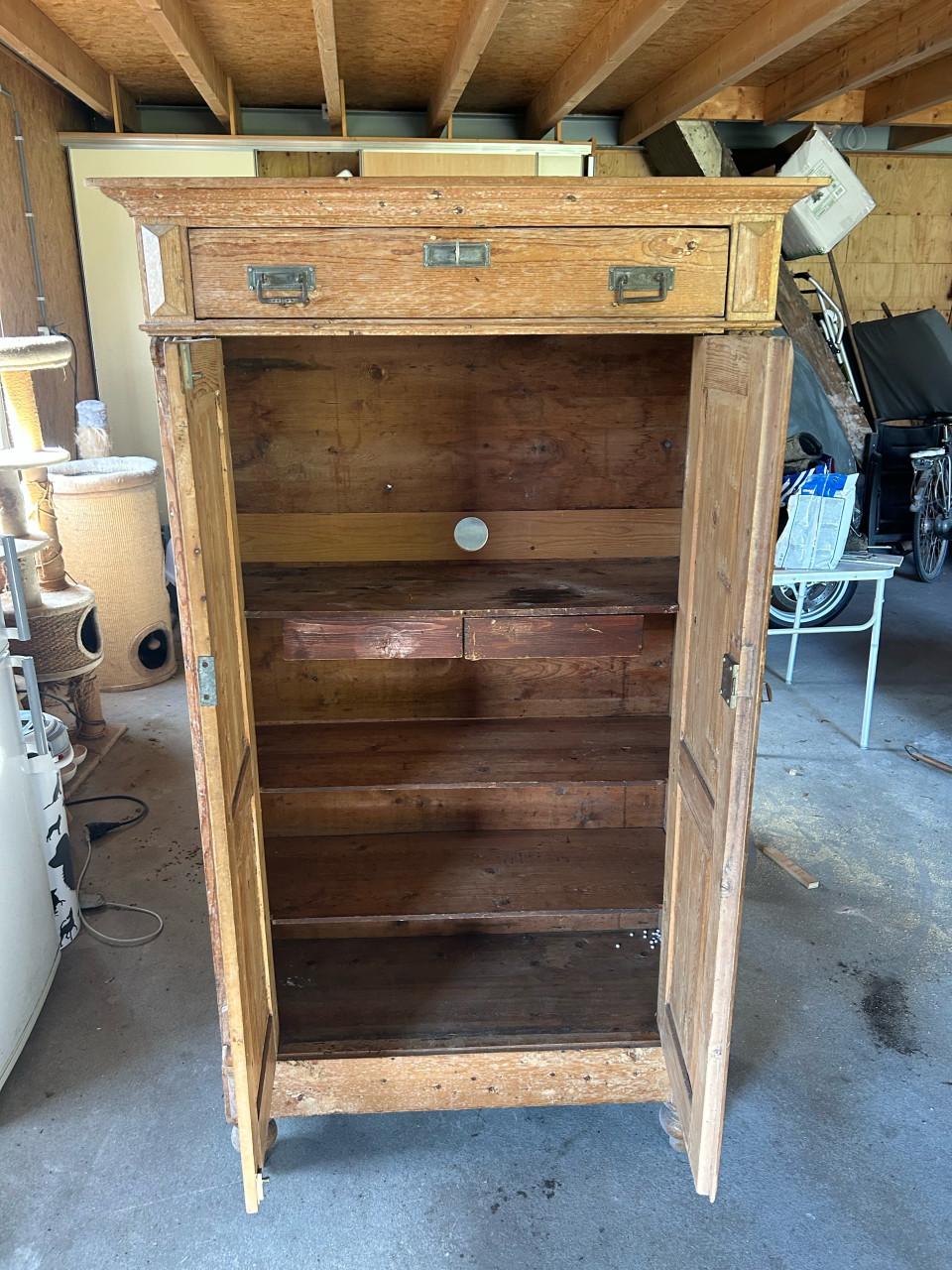 Te koop antieke kast