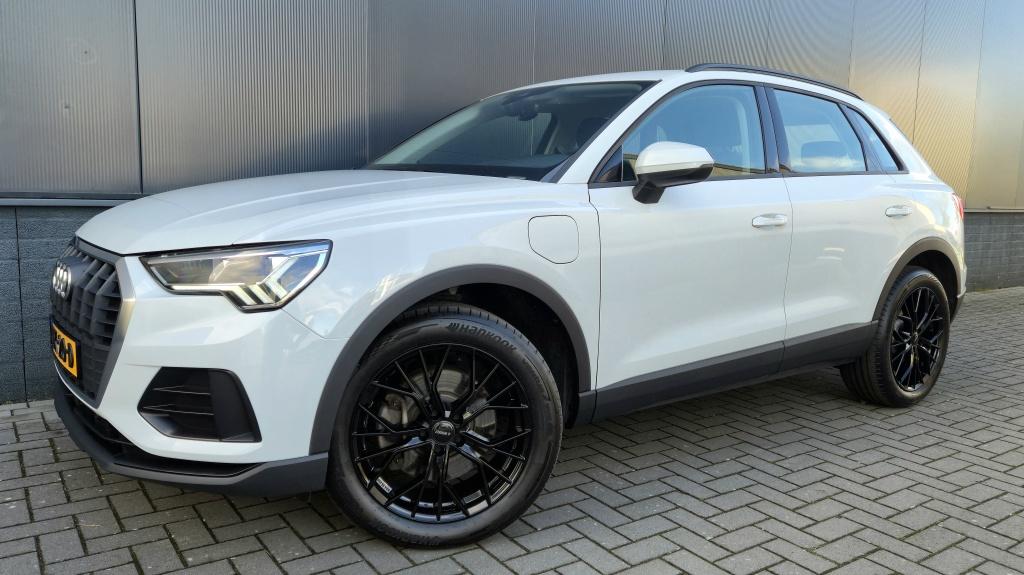 Audi Q3 45 tfsi e edition | hybride | led | clima | navi | acc | 19 inch