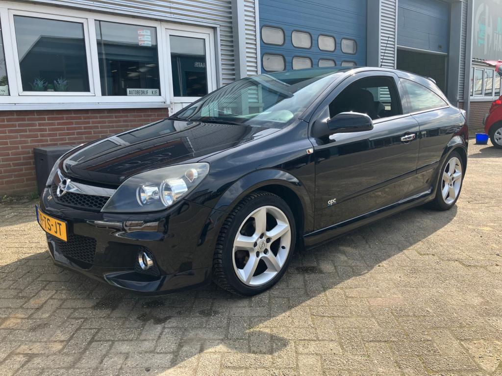 Opel Astra gtc 1.6 cosmo
