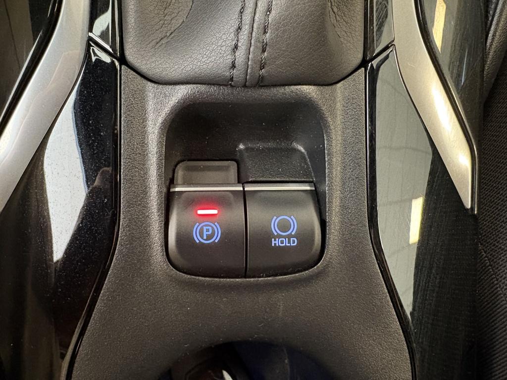 Toyota Corolla 2.0 180pk hybrid style limited | stuur+ stoel.verw | camera|