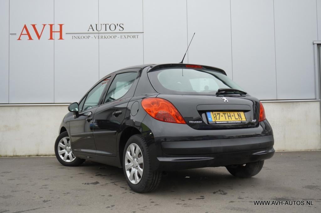 Peugeot 207 1.4-16v xs