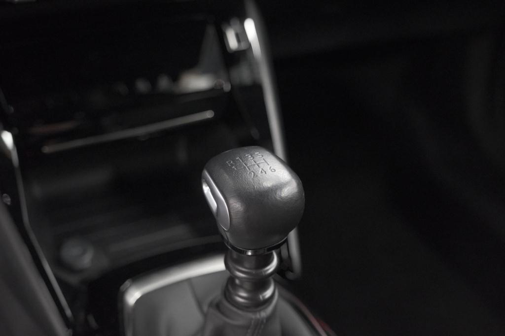 Peugeot 2008 puretech 130 gt | dodehoekdetectie | navigatie | apple carplay