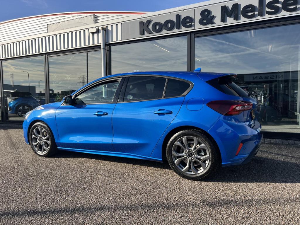 Ford Focus 1.0 ecoboost hybrid 125pk st-line , adaptive cc ,voorruitverwarm