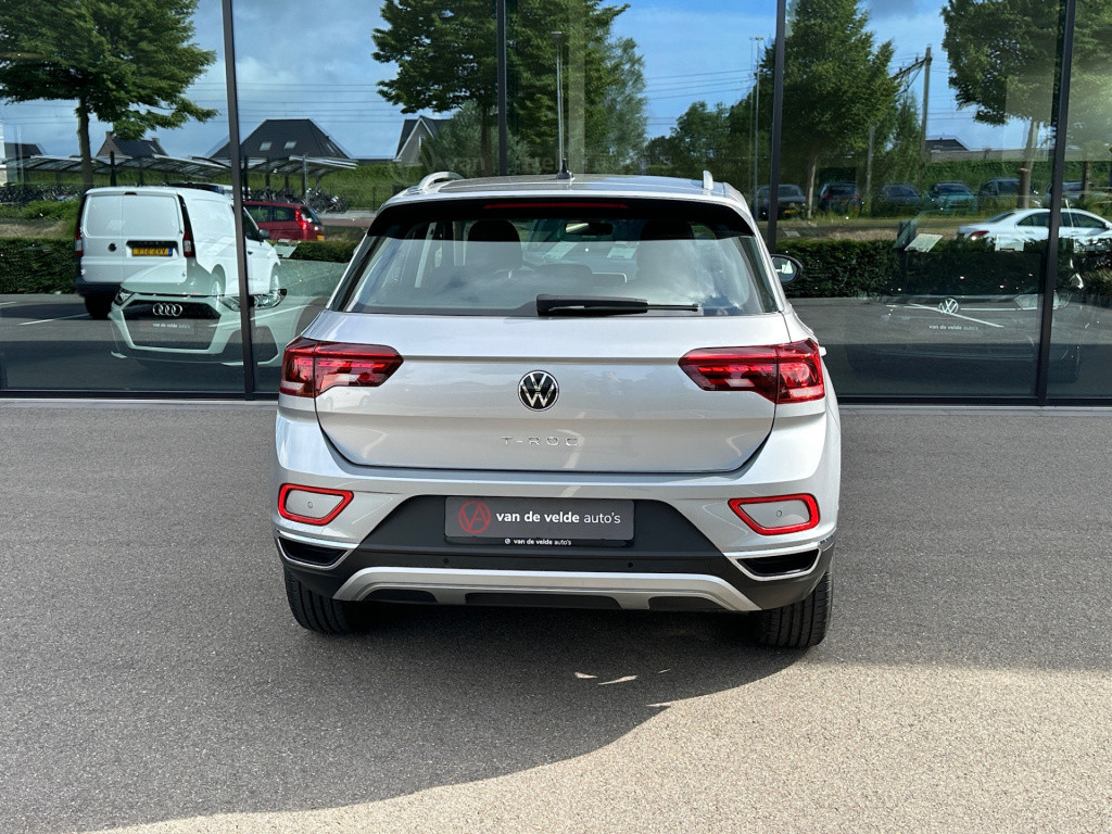 Volkswagen T-roc 1.5 tsi 150pk dsg style | dode hoek | camera | keyless | e
