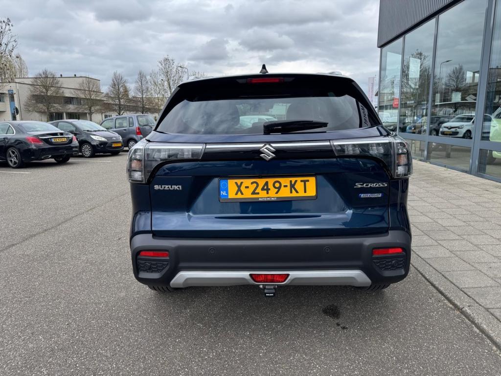 Suzuki Sx4 S-cross 1.4 boosterjet style smart hybrid