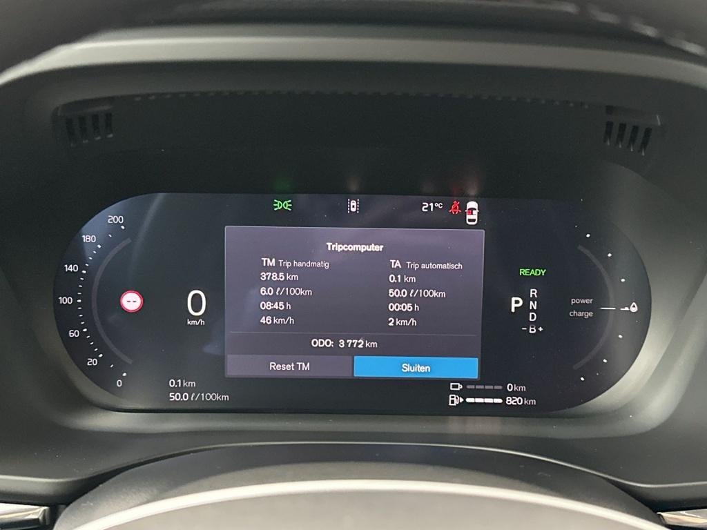 Volvo XC60 t6 398pk recharge ultra dark|