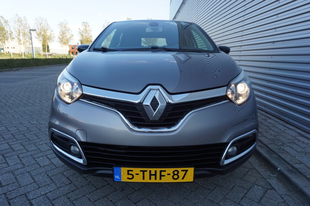 Renault Captur 0.9 tce dynamique airco / navi / parkeers. / lm velgen / tre