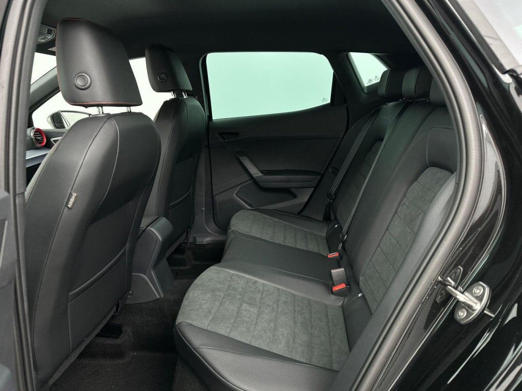 Seat Ibiza fr business connect 1.0 85 kw / 115 pk ecotsi hatc