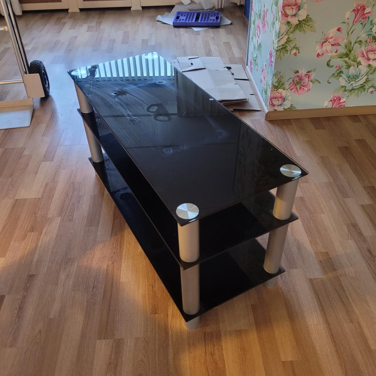 Salon /media tafel