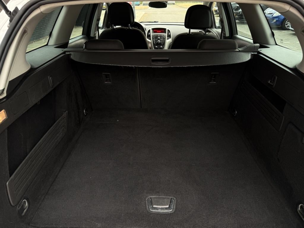 Opel Astra sports tourer 1.4 turbo edition
