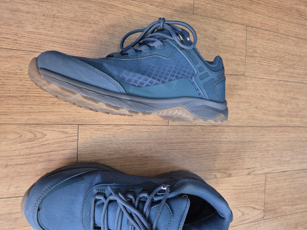 Wandelschoenen kleur blauw