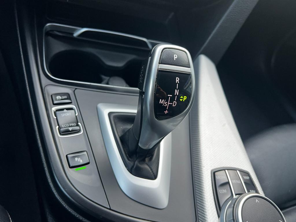 BMW 3-serie touring bmw 320i touring m sport automaat | pano | acc | leder 
