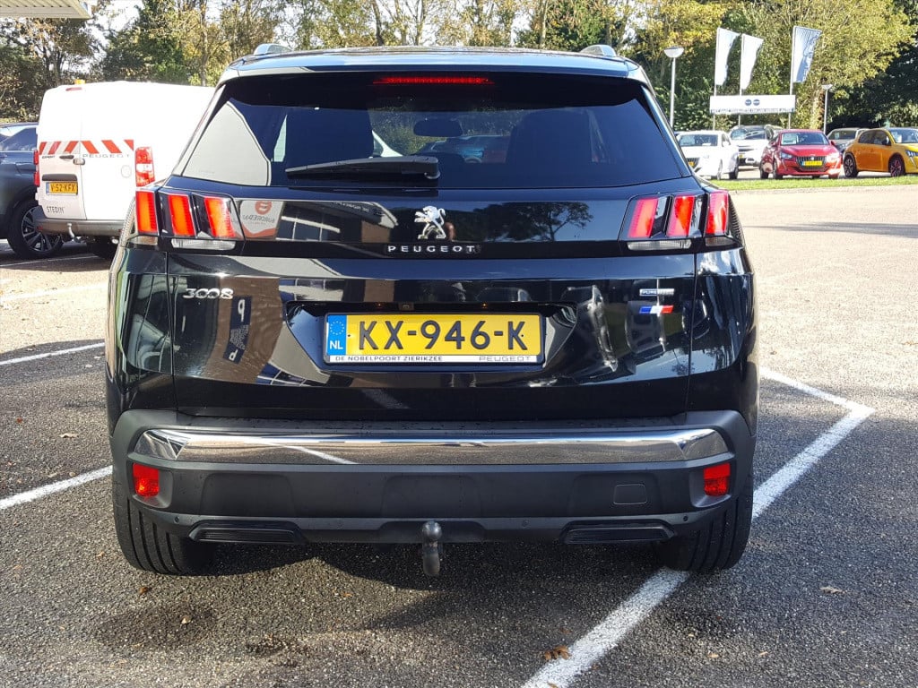 Peugeot 3008 1.2pt 130pk allure trekhaak | navi | apple carplay & android a