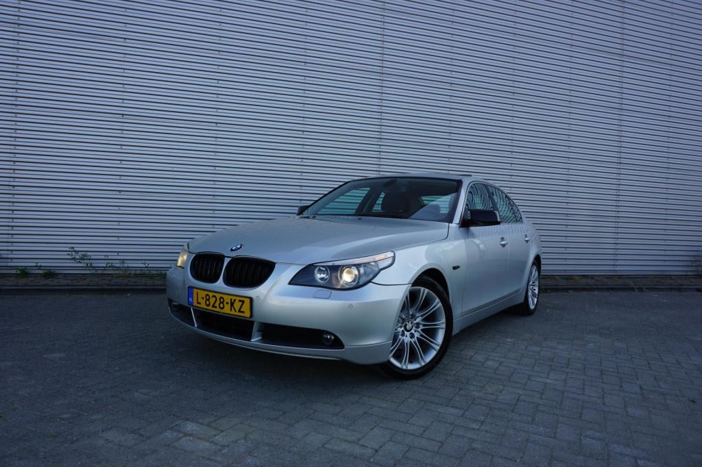 BMW 5 Serie 523i automaat - airco / navi / cruise / leder / pano / stoelver