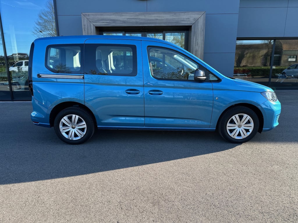 Volkswagen Caddy 1.5 tsi 5-persoons | navigatie | trekhaak | cruise | rijkl