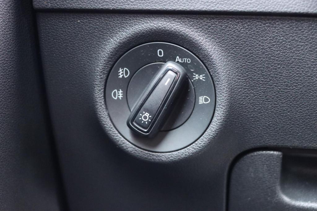 Skoda Karoq 1.5 tsi act style 150pk dsg7 | stoel voor+ achter verwarming | 