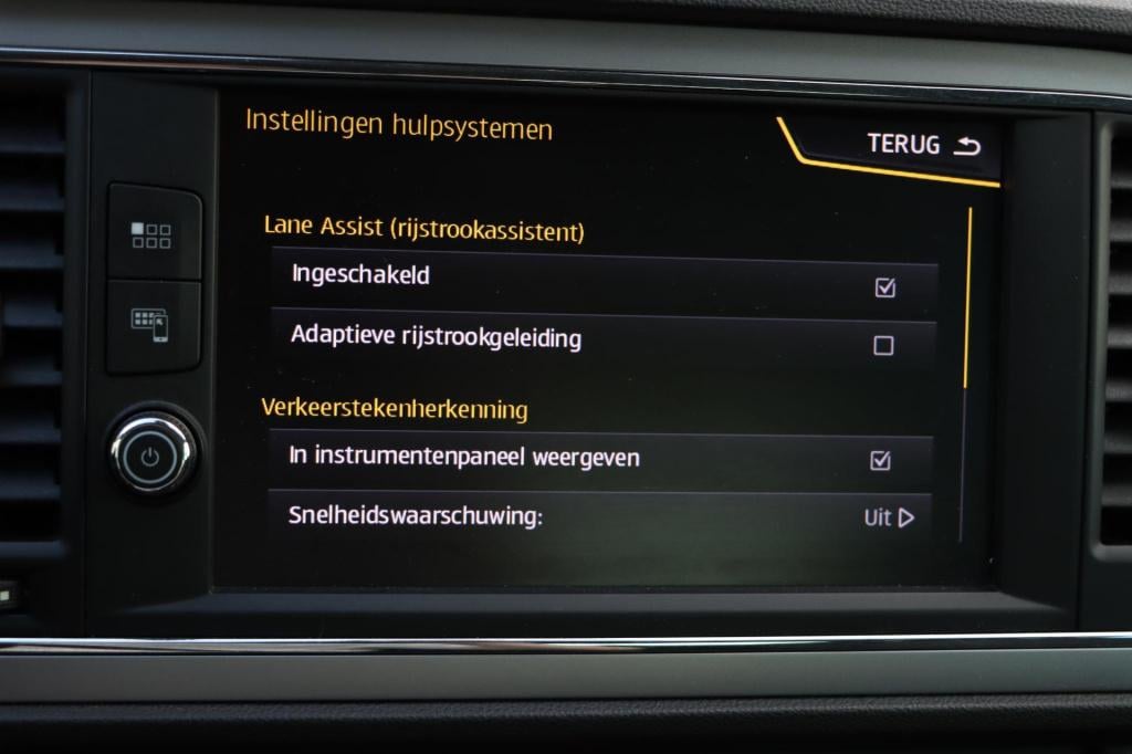 Seat Leon 1.0 ecotsi style business intense 115pk