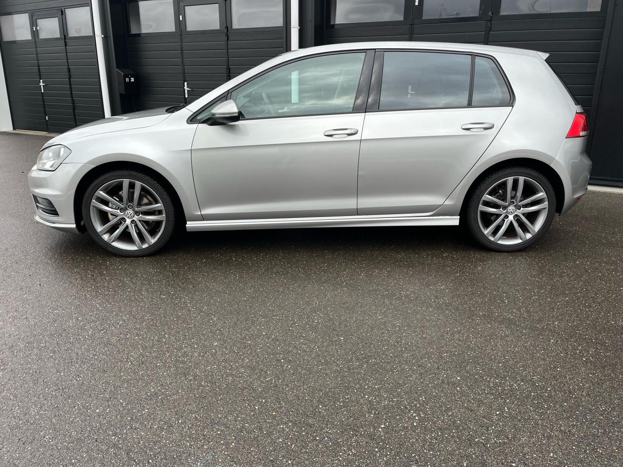 VW Golf7 1.2 tsi R-line pakket 18inch PDC APK 09/26