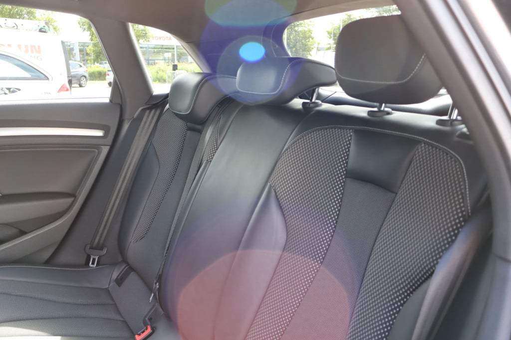 Audi A3 sportback 1.4 e-tron phev ambition pro line plus l s- line l panora