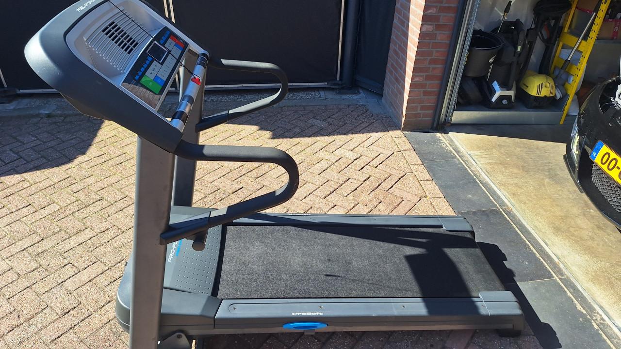 Loopband merk Proform 16 km 10% helling