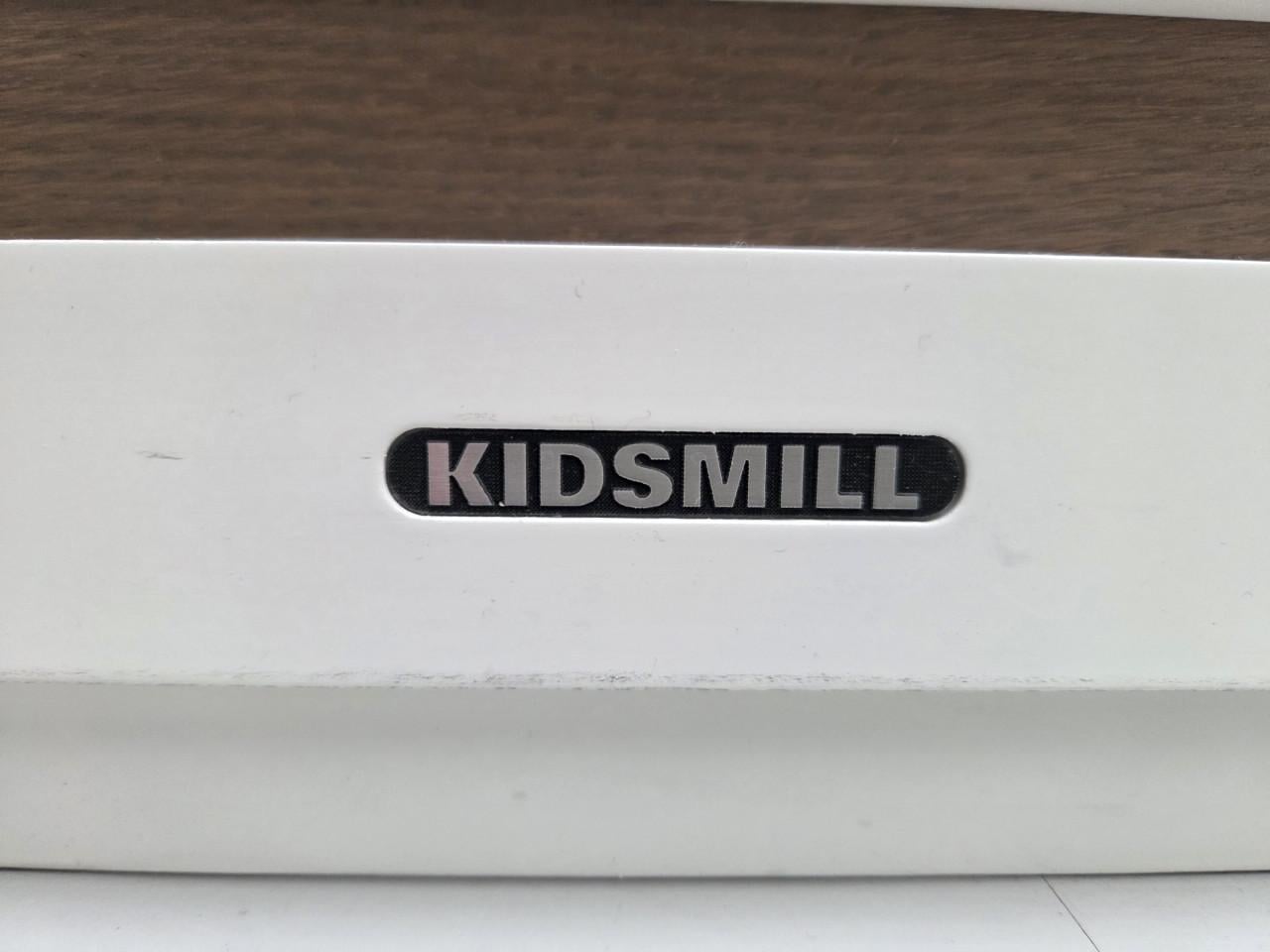 Kidsmill Studio kledingkast + commode wit/walnoot