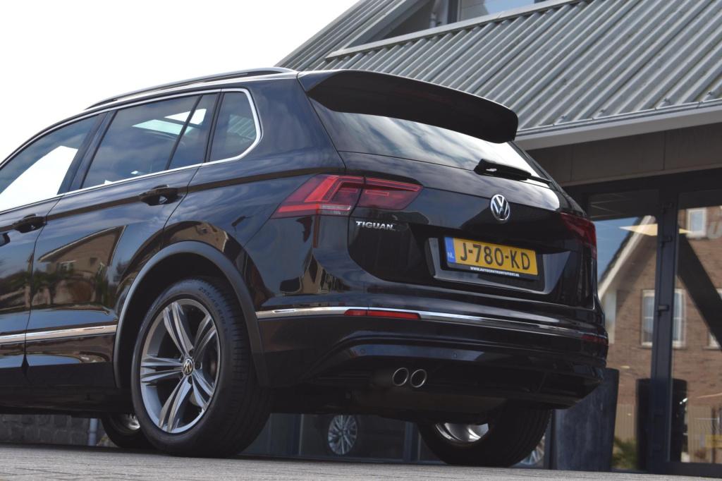 Volkswagen Tiguan 1.5 tsi act r-line | leder | pano | camera | nap | virtua