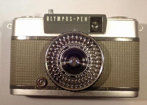 OLYMPUS PEN EE-2