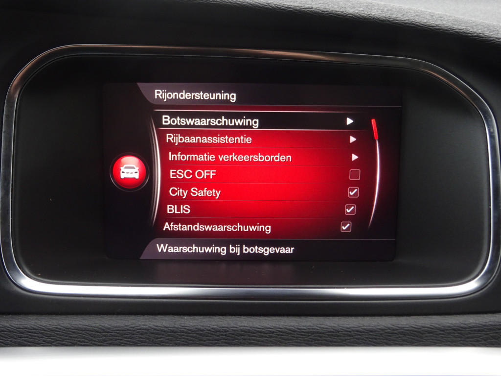 Volvo V40 cross country 2.0 d2 kinetic automaat 1e eigenaar / automaat / cl