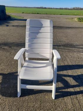 Verstelbare witte tuinstoel (flair)