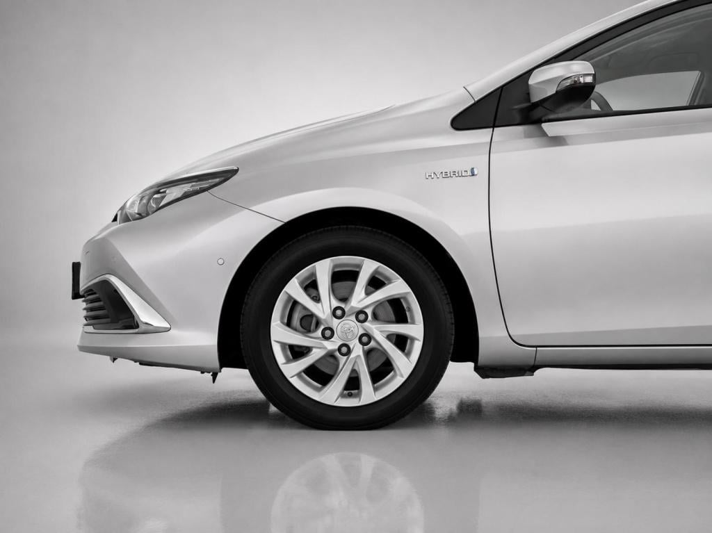 Toyota Auris 1.8 hybrid executive nl-auto!