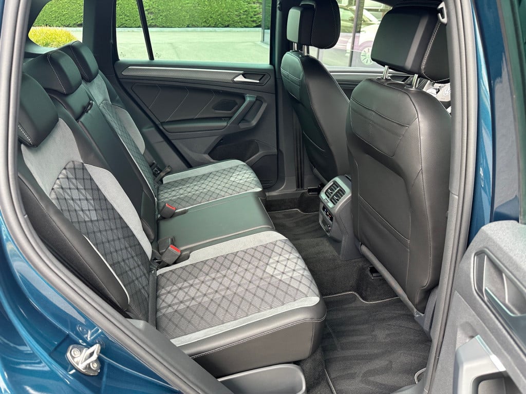 Volkswagen Tiguan 1.4 tsi ehybrid r-line | 360 camera | dode hoek | elek. a