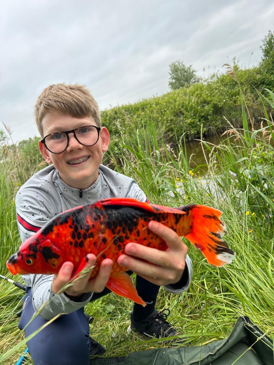 Sportvissers op de vijver Souburg niet in het smalle gedeelte vissen A.U.B