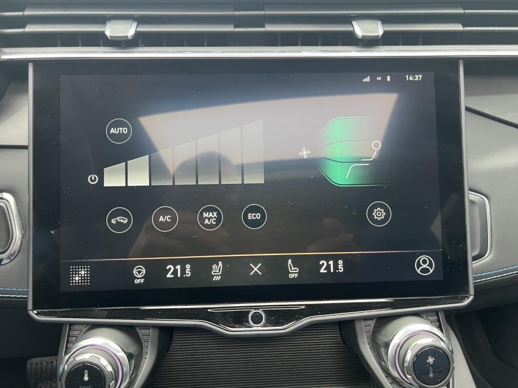 Lynk & Co 01 1.5 261pk phev , 360gr camera , pano dak , stuur en stoel verw